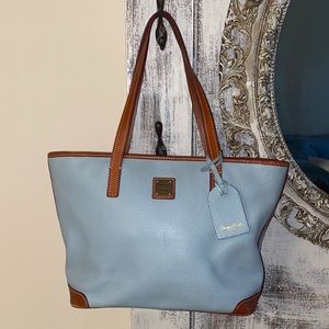 Dooney & Bourke shoulder bag